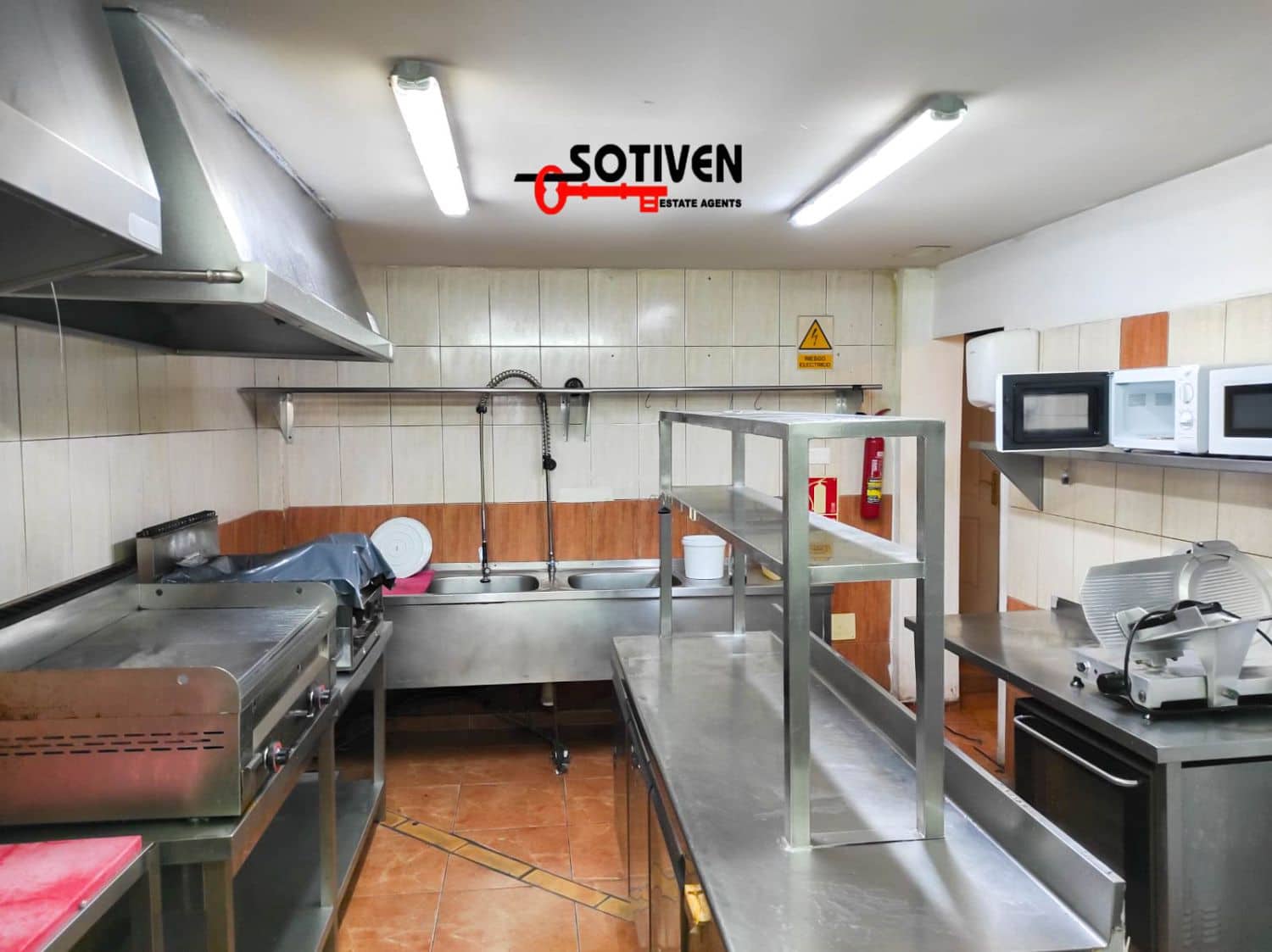 Erhverv til salg i Parque de la Reina - € 70.000 (Ref: 8791986)