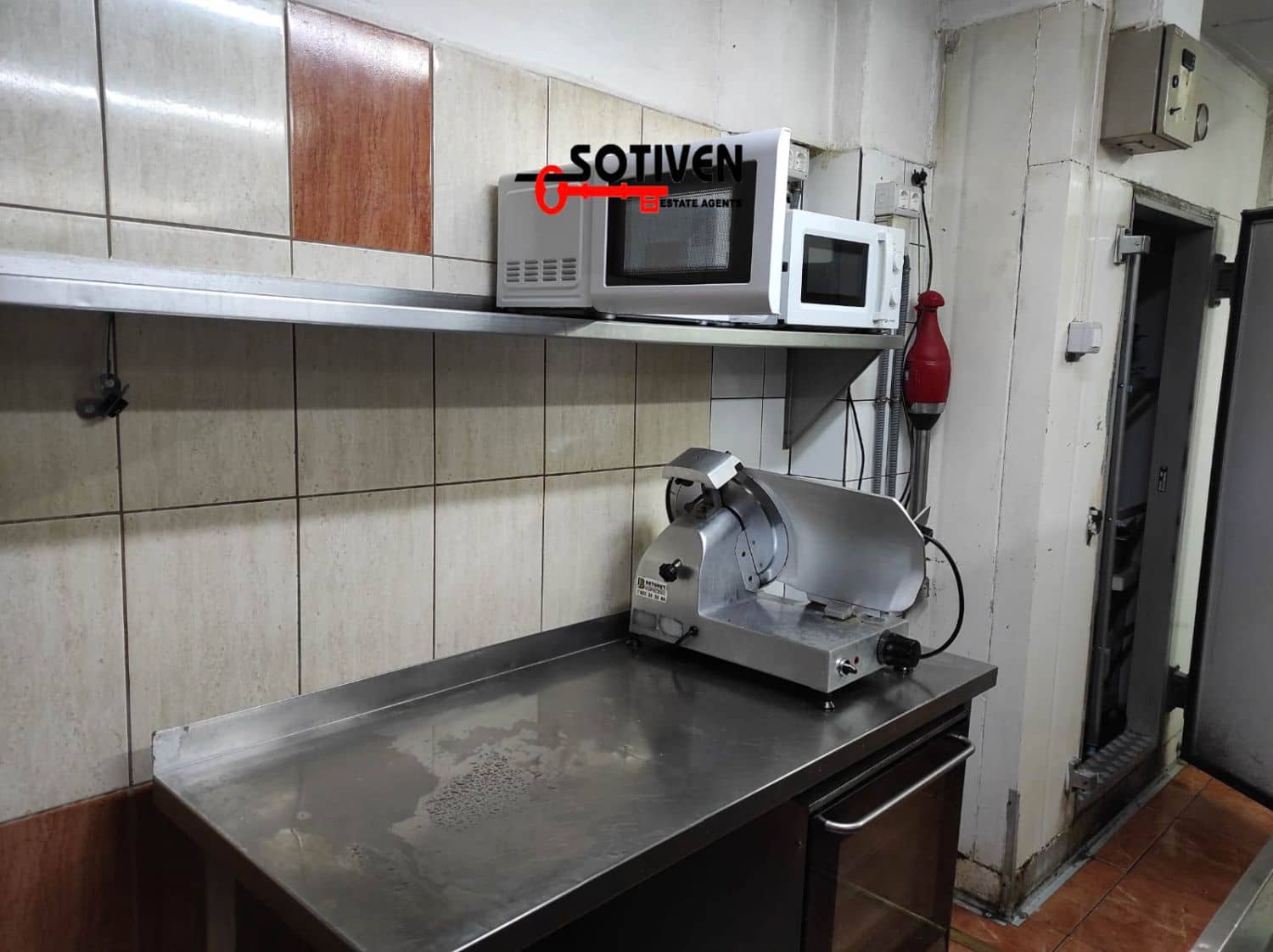 Erhverv til salg i Parque de la Reina - € 70.000 (Ref: 8791986)