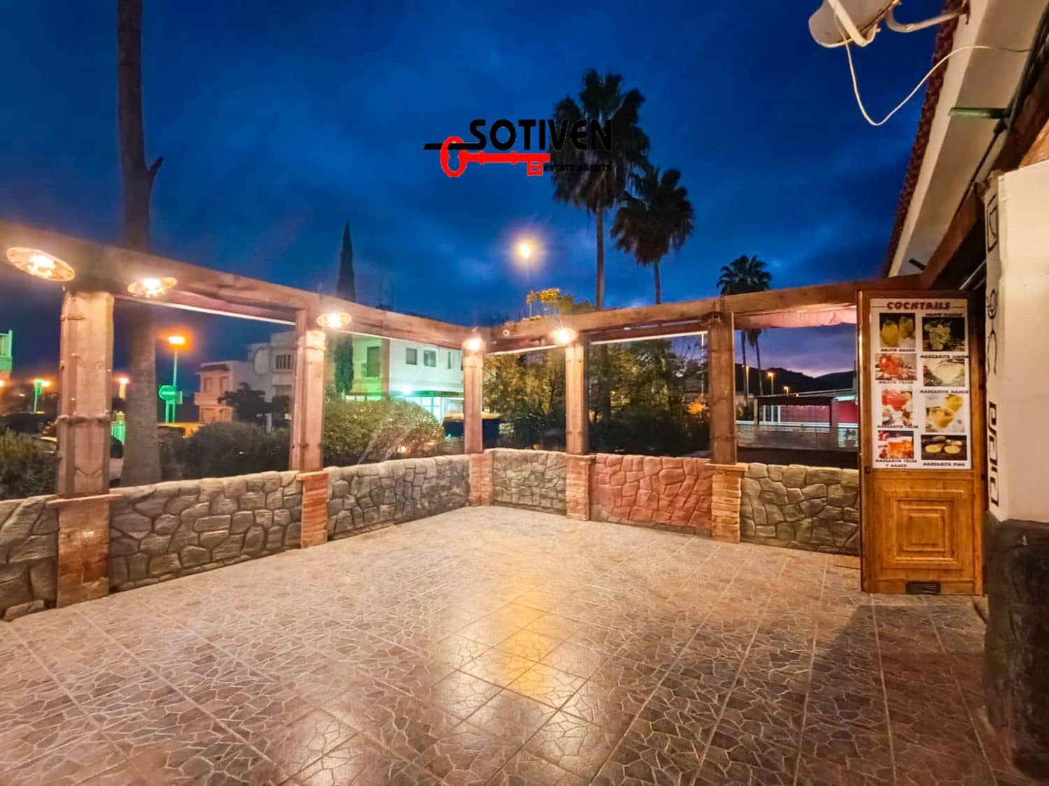 Erhverv til salg i Parque de la Reina - € 70.000 (Ref: 8791986)