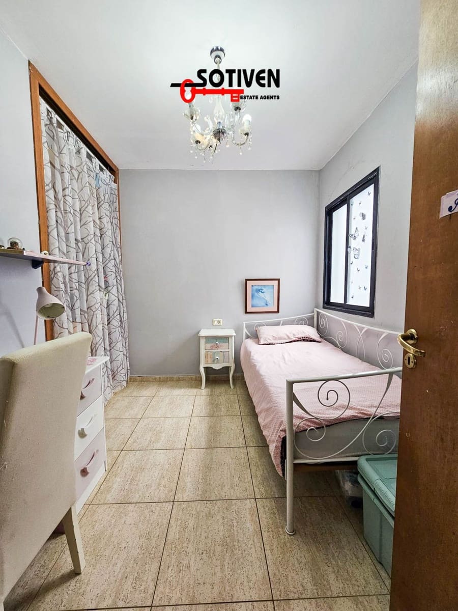 2 bedroom Apartment for sale in Adeje - € 270,000 (Ref: 8836464)