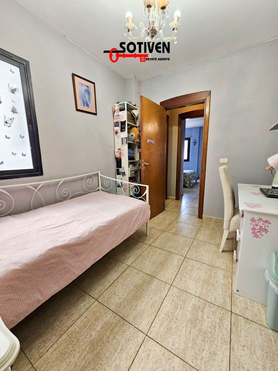 2 bedroom Apartment for sale in Adeje - € 270,000 (Ref: 8836464)