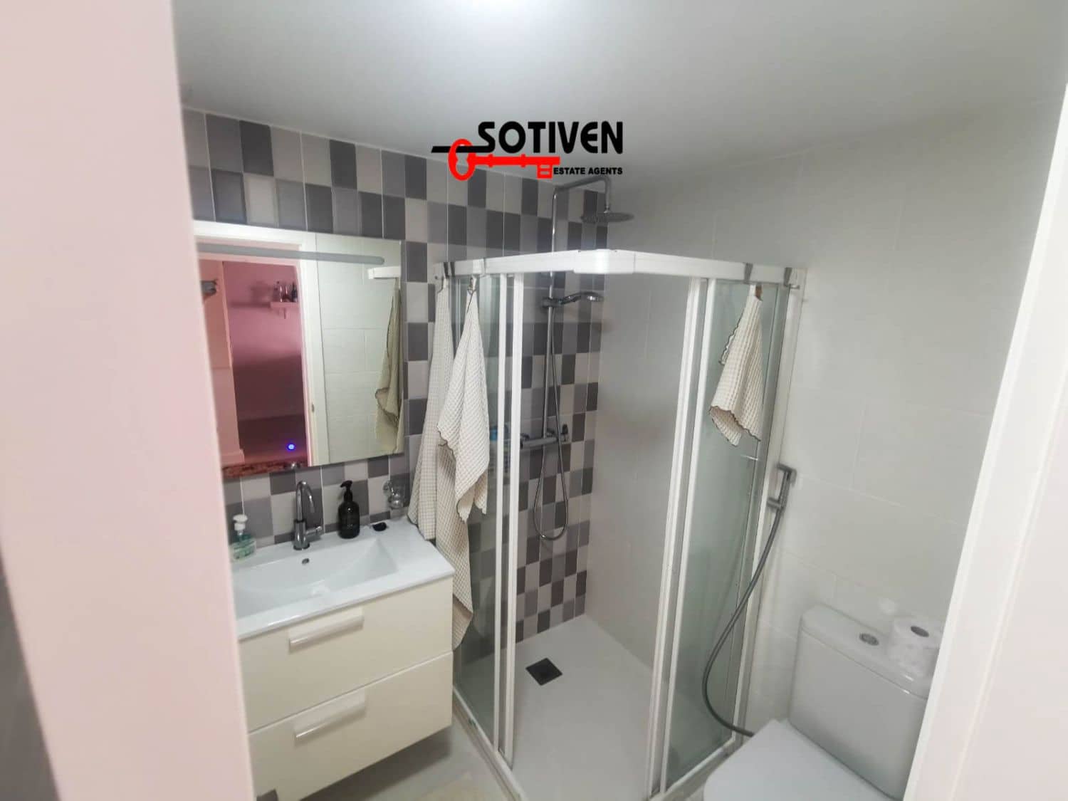 2 soveværelse Lejlighed til salg i Torviscas med garage - € 450.000 (Ref: 8857426)