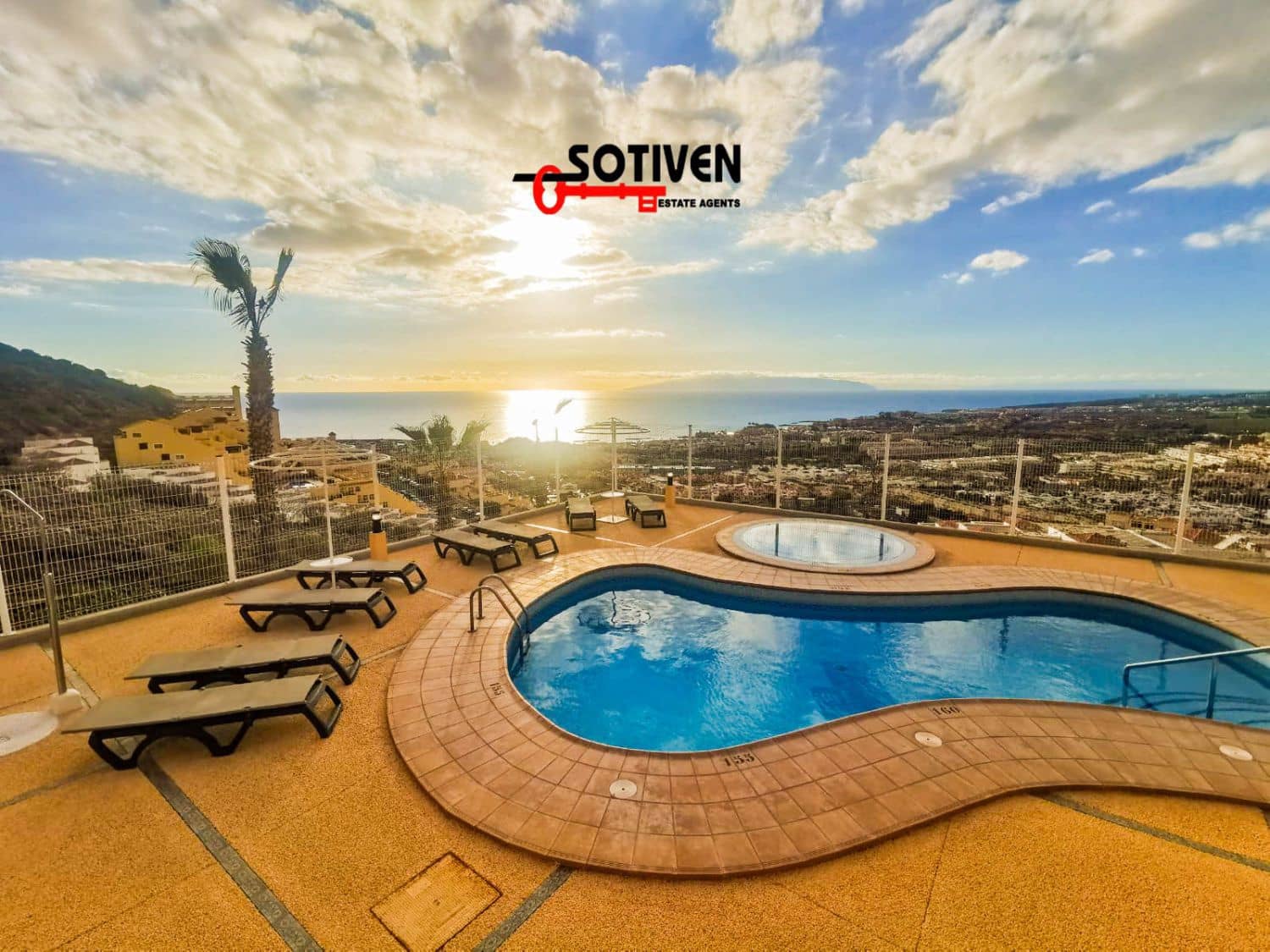 2 soveværelse Lejlighed til salg i Torviscas med garage - € 450.000 (Ref: 8857426)