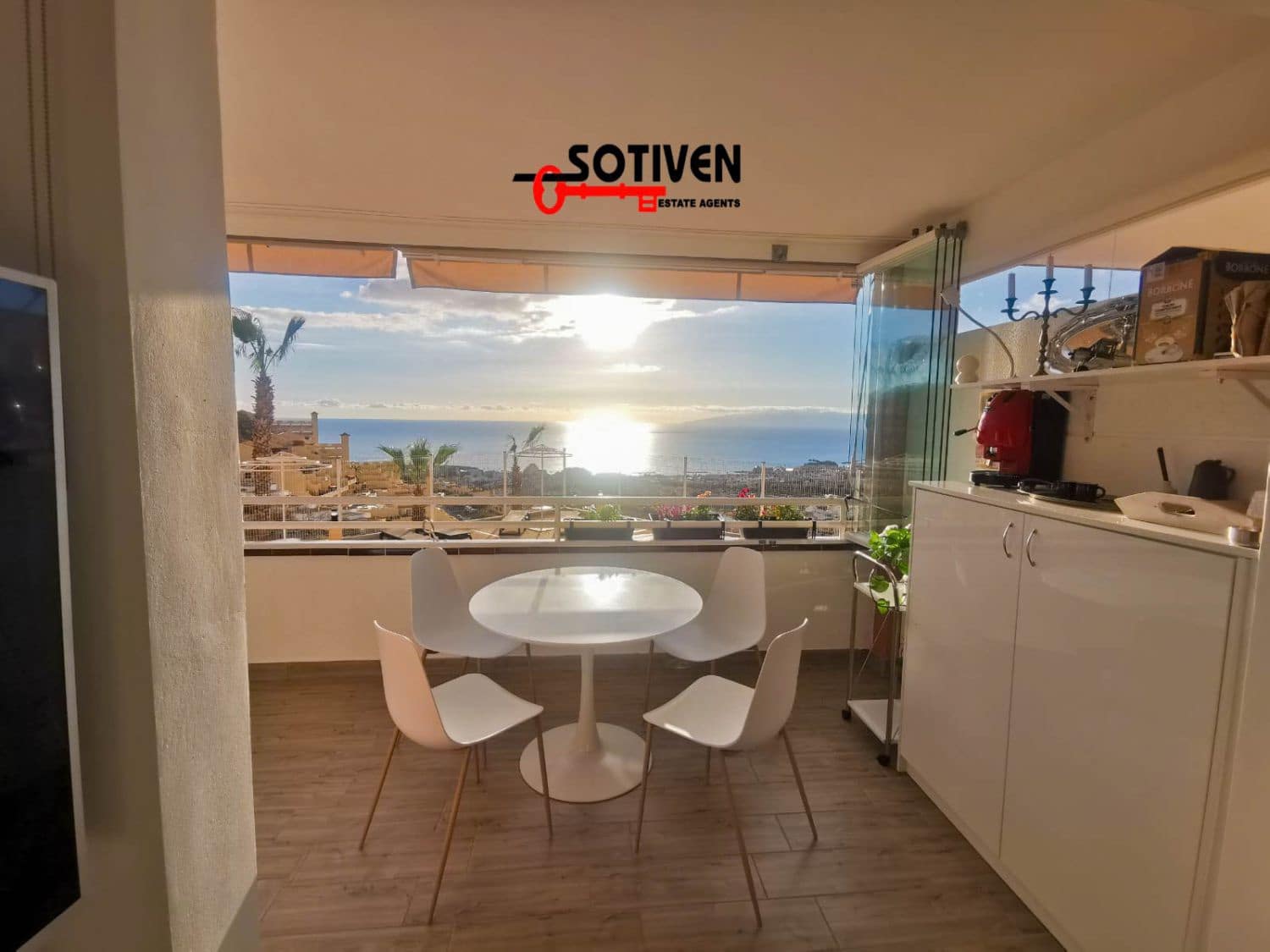 2 soveværelse Lejlighed til salg i Torviscas med garage - € 450.000 (Ref: 8857426)