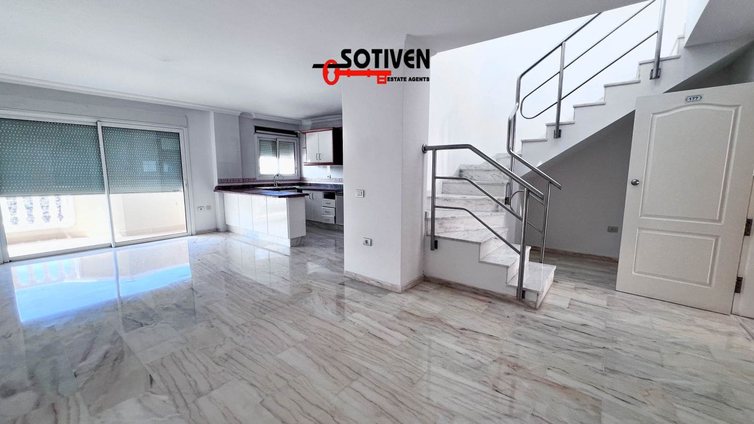 2 soveværelse Lejlighed til salg i Puerto Santiago med garage - € 550.883 (Ref: 8960390)