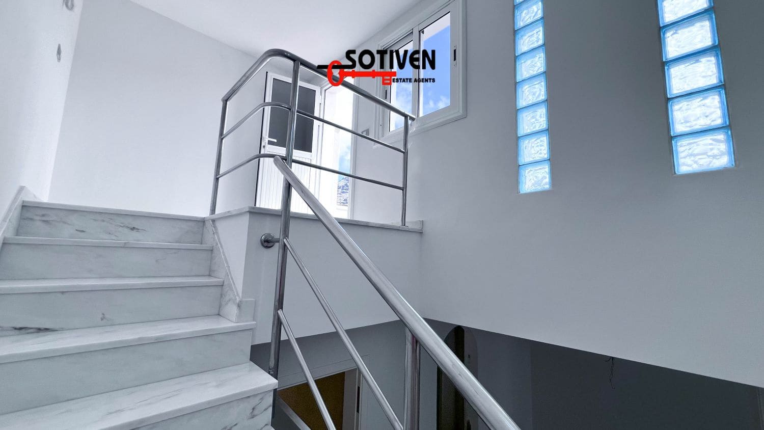 2 soveværelse Lejlighed til salg i Puerto Santiago med garage - € 550.883 (Ref: 8960390)