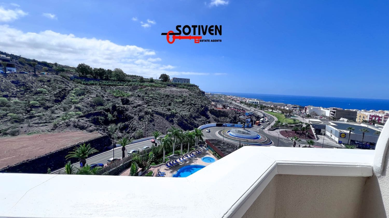 2 soveværelse Lejlighed til salg i Puerto Santiago med garage - € 550.883 (Ref: 8960390)