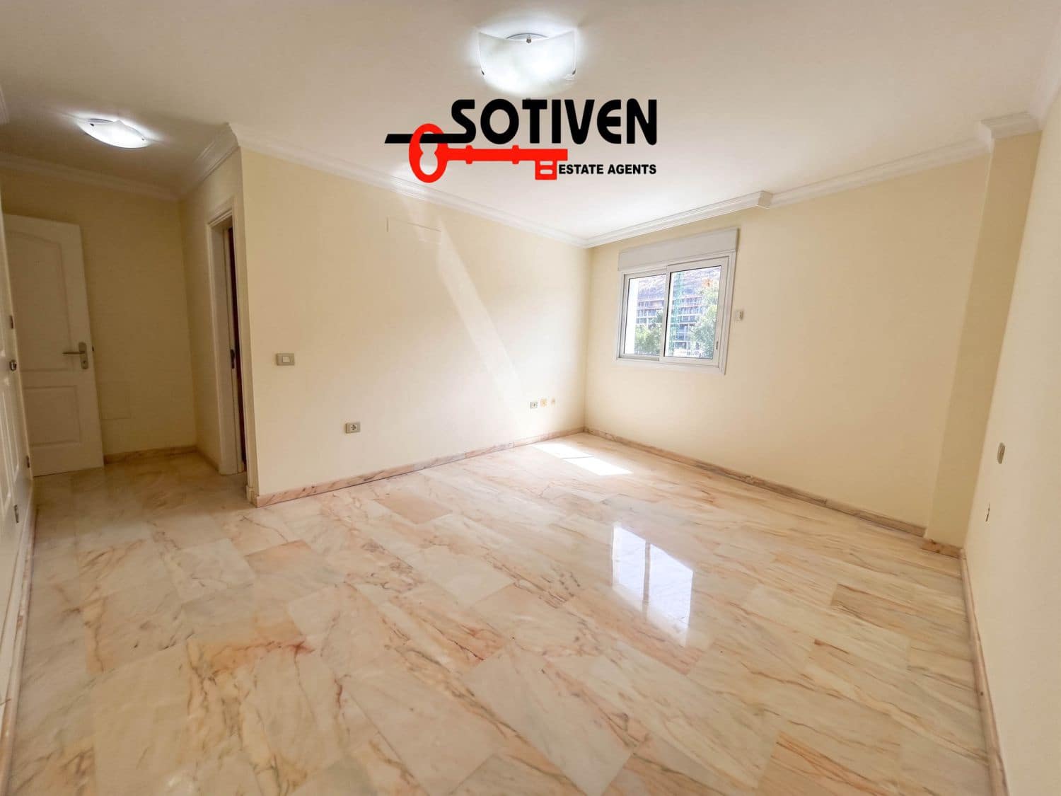 2 soveværelse Lejlighed til salg i Puerto Santiago med garage - € 529.000 (Ref: 8960390)