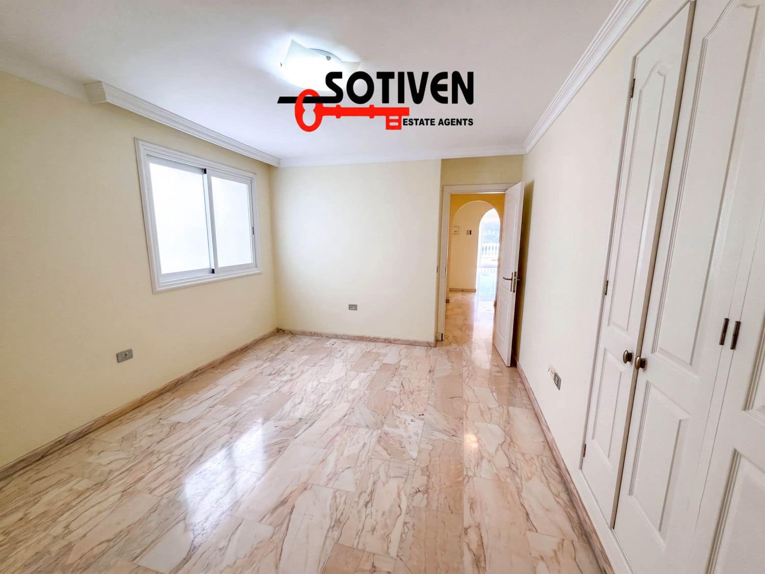 2 soveværelse Lejlighed til salg i Puerto Santiago med garage - € 529.000 (Ref: 8960390)