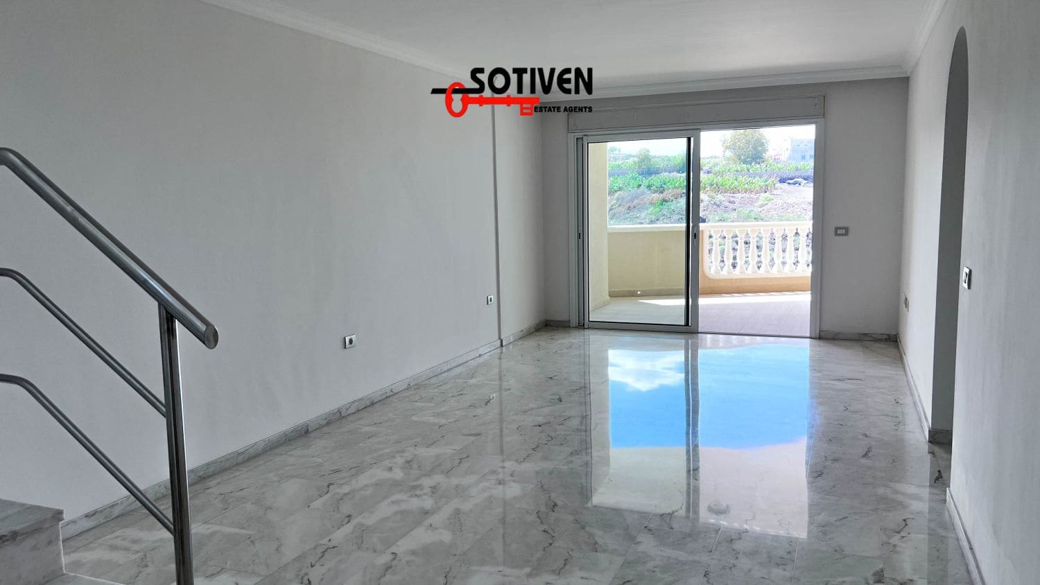 2 soveværelse Lejlighed til salg i Puerto Santiago med garage - € 594.423 (Ref: 8960391)