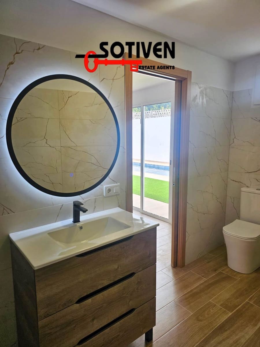 5 soveværelse Villa til salg i Guargacho med garage - € 820.000 (Ref: 8982719)