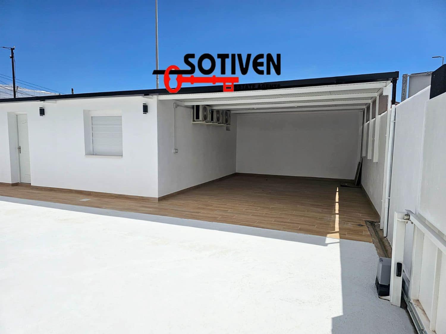 5 soveværelse Villa til salg i Guargacho med garage - € 820.000 (Ref: 8982719)