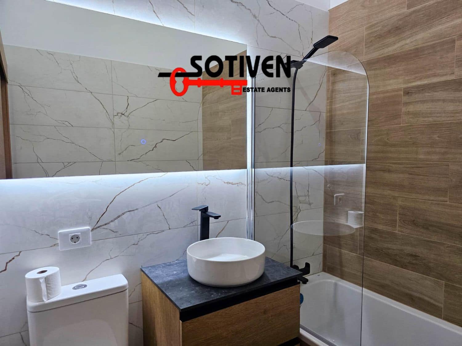 5 soveværelse Villa til salg i Guargacho med garage - € 820.000 (Ref: 8982719)