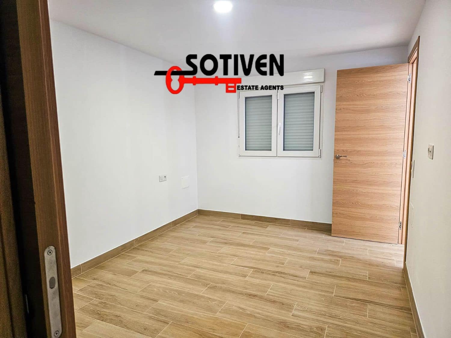 5 soveværelse Villa til salg i Guargacho med garage - € 820.000 (Ref: 8982719)