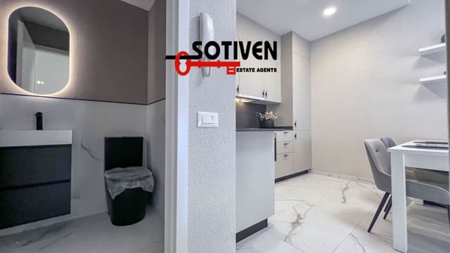 3 quarto Moradia em Banda para venda em Playa San Juan, Guía de Isora com garagem - 509 500 € (Ref: 9040496)