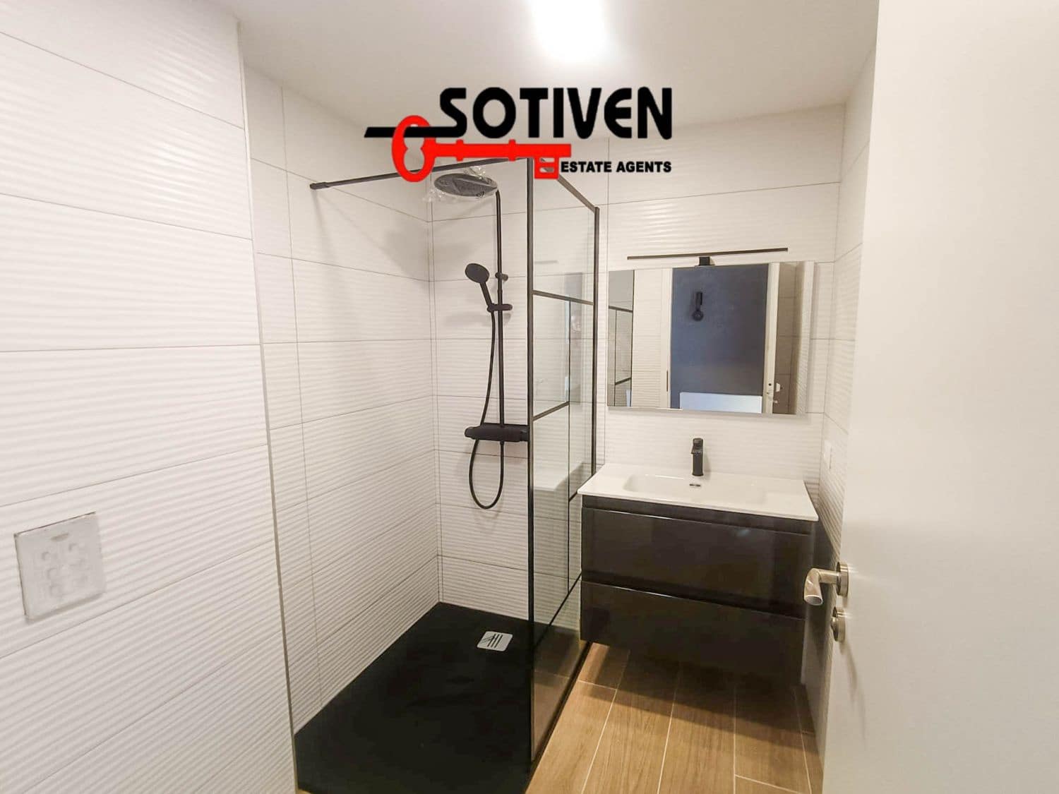 3 quarto Moradia em Banda para venda em Playa San Juan com garagem - 509 500 € (Ref: 9040496)