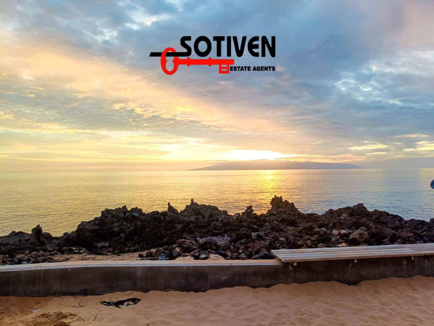 3 quarto Moradia em Banda para venda em Playa San Juan com garagem - 509 500 € (Ref: 9040496)