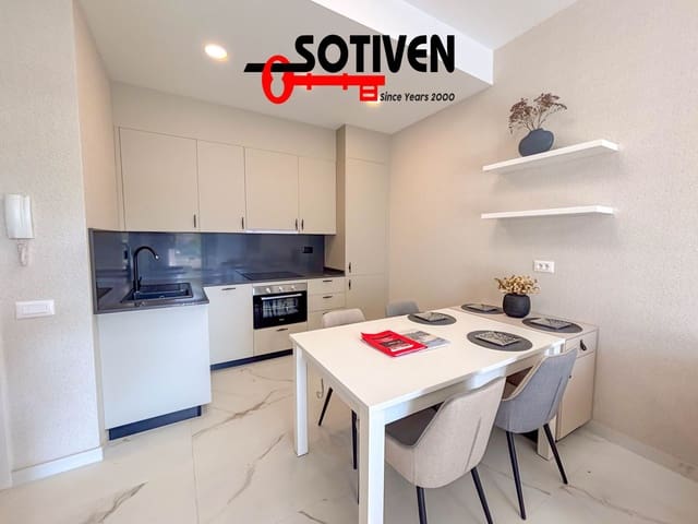 3 soveværelse Rækkehus til salg i Playa San Juan, Guía de Isora med garage - € 509.500 (Ref: 9040496)