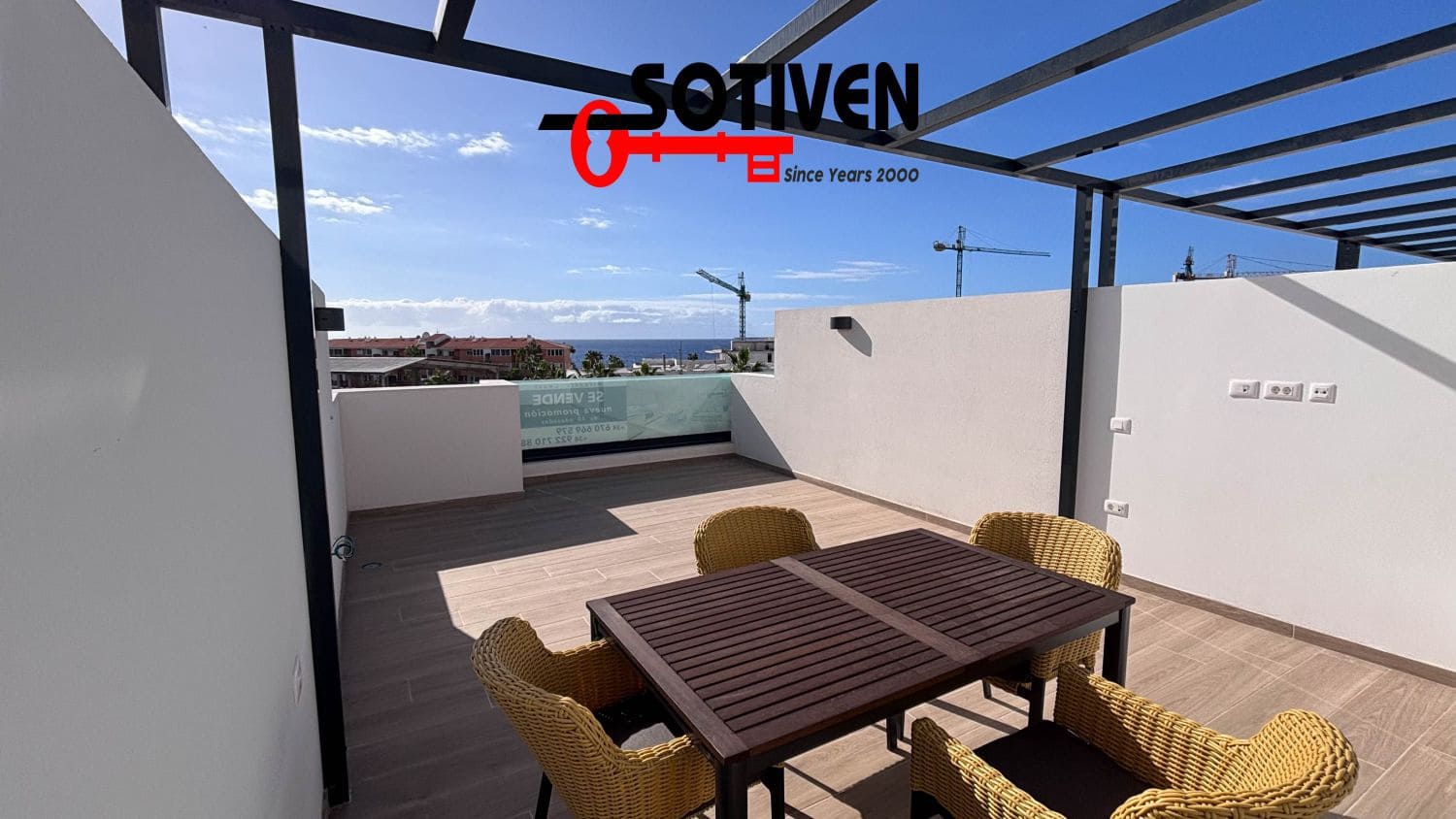 3 soveværelse Rækkehus til salg i Playa San Juan med garage - € 509.500 (Ref: 9040496)