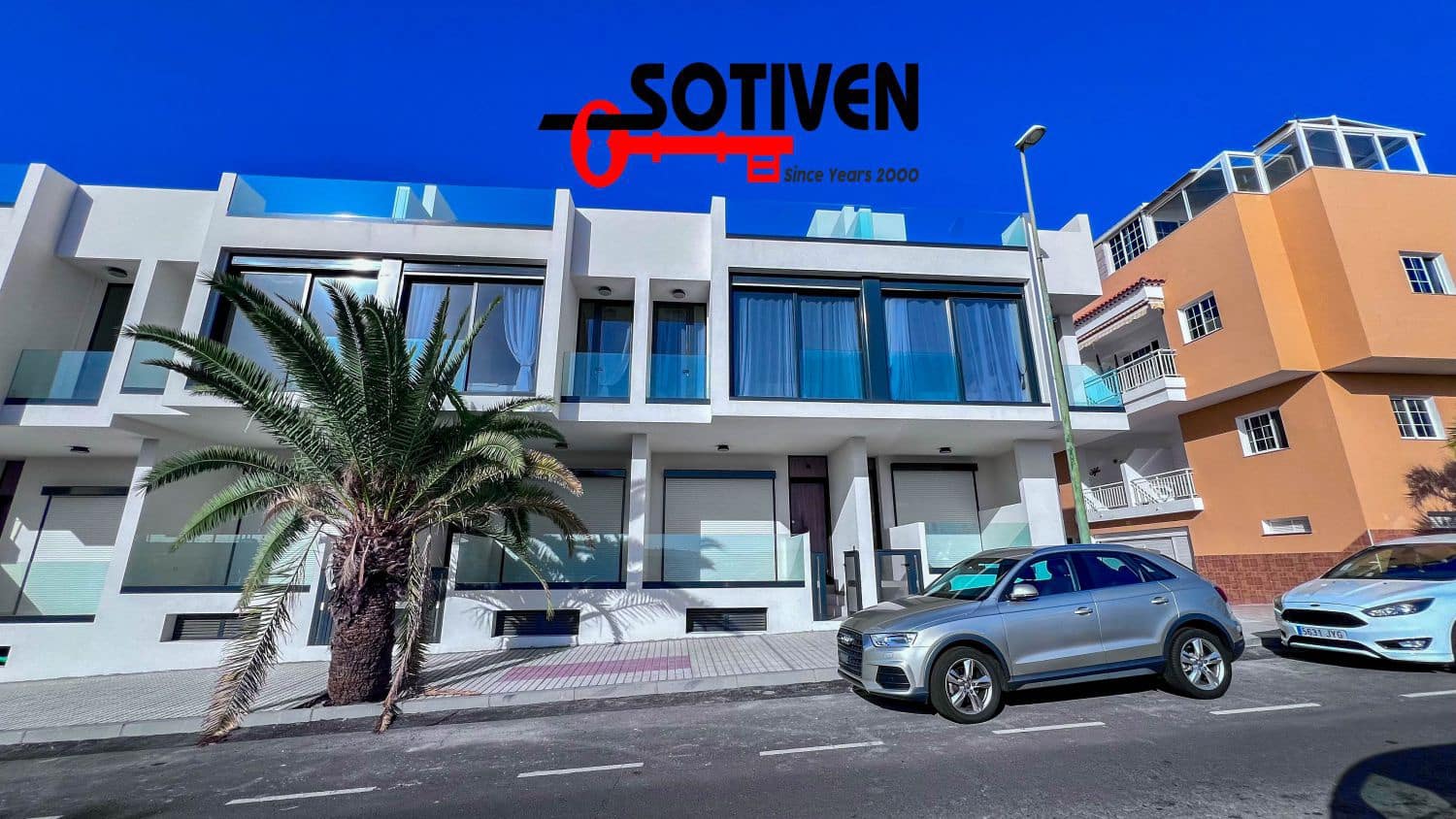 3 soveværelse Rækkehus til salg i Playa San Juan med garage - € 509.500 (Ref: 9040496)