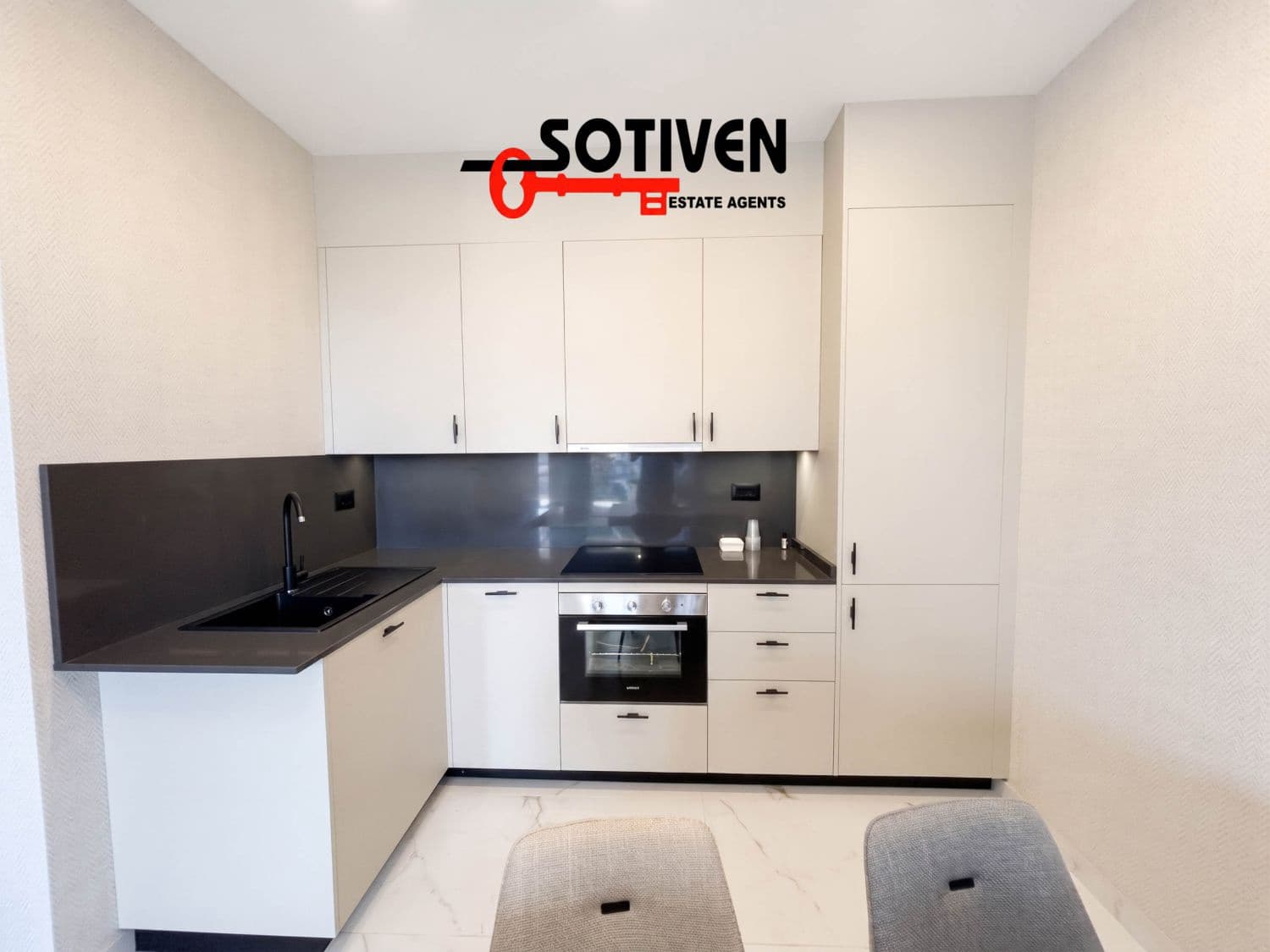 3 sovrum Radhus till salu i Playa San Juan med garage - 509 500 € (Ref: 9040496)