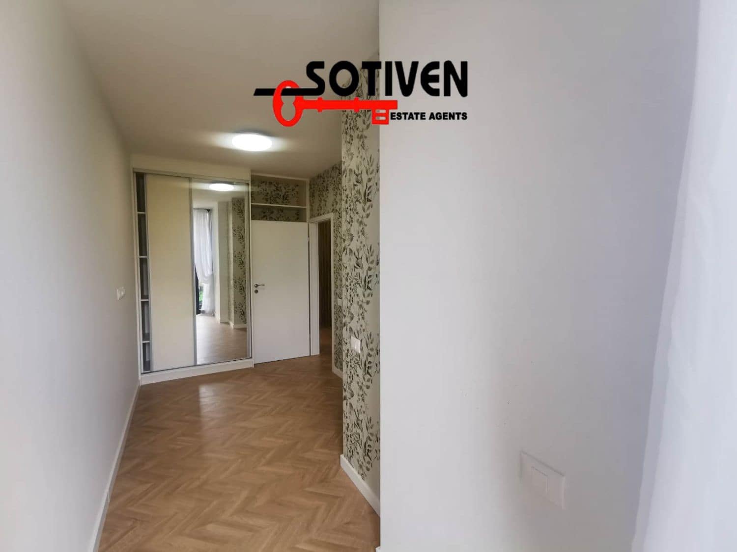 3 soveværelse Rækkehus til salg i Playa San Juan med garage - € 455.000 (Ref: 9040499)