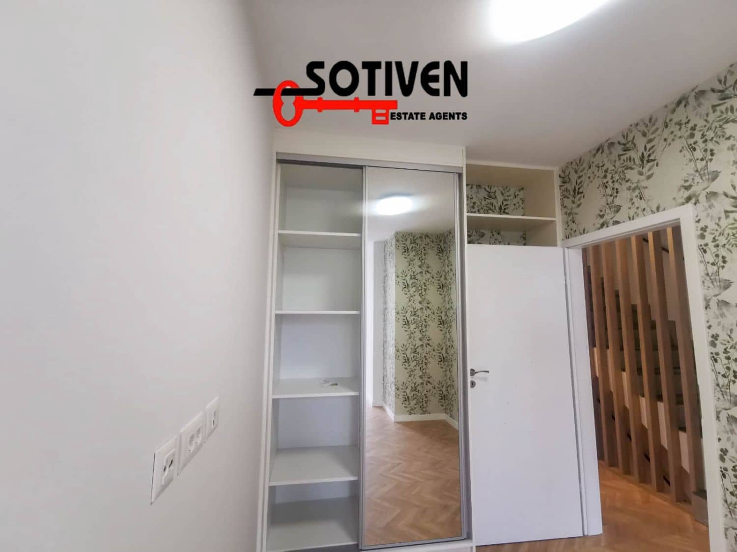 3 soveværelse Rækkehus til salg i Playa San Juan med garage - € 455.000 (Ref: 9040499)