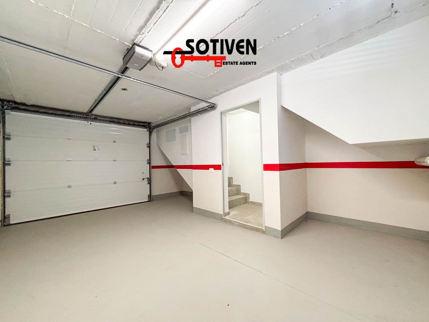 3 soverom Rekkehus til salgs i Playa San Juan med garasje - € 399 500 (Ref: 9040499)