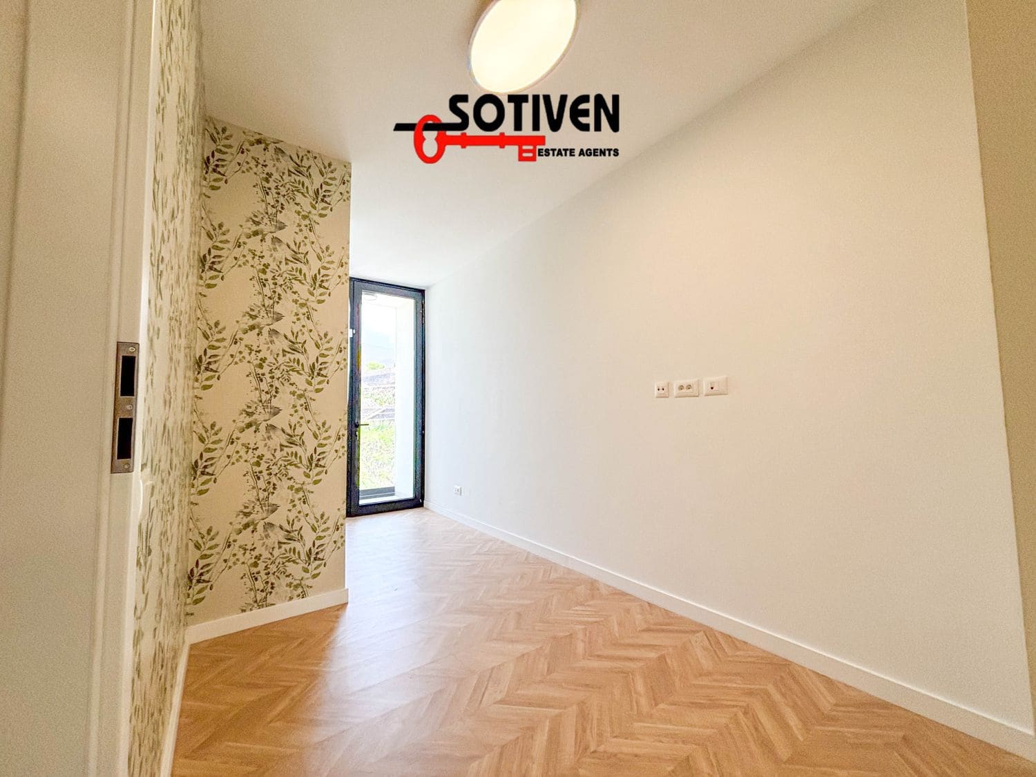 3 soverom Rekkehus til salgs i Playa San Juan med garasje - € 399 500 (Ref: 9040499)