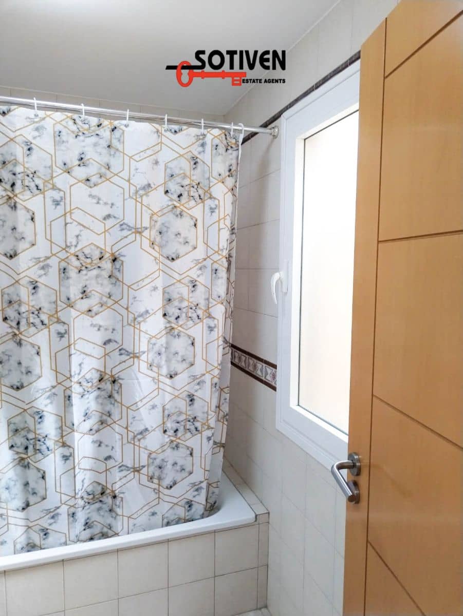 3 sovrum Hus att hyra i El Madronal med garage - 2 900 € (Ref: 9042610)