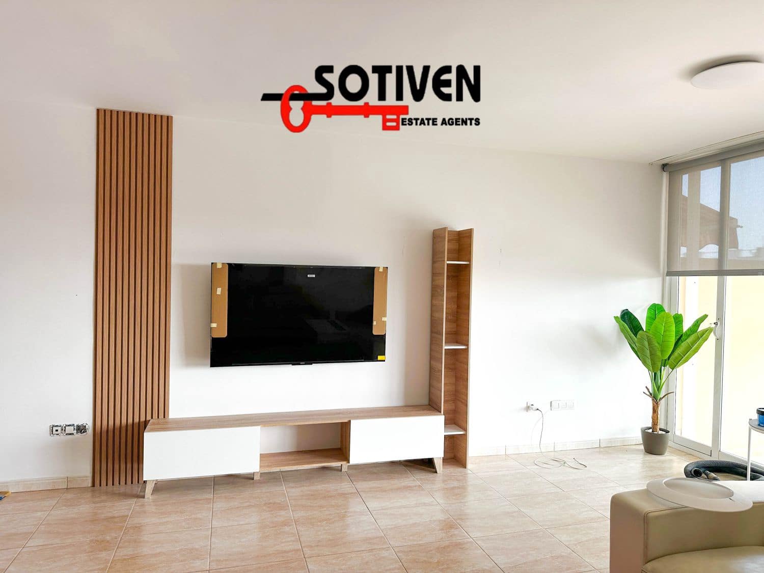 3 sovrum Hus att hyra i El Madronal med garage - 2 900 € (Ref: 9042610)