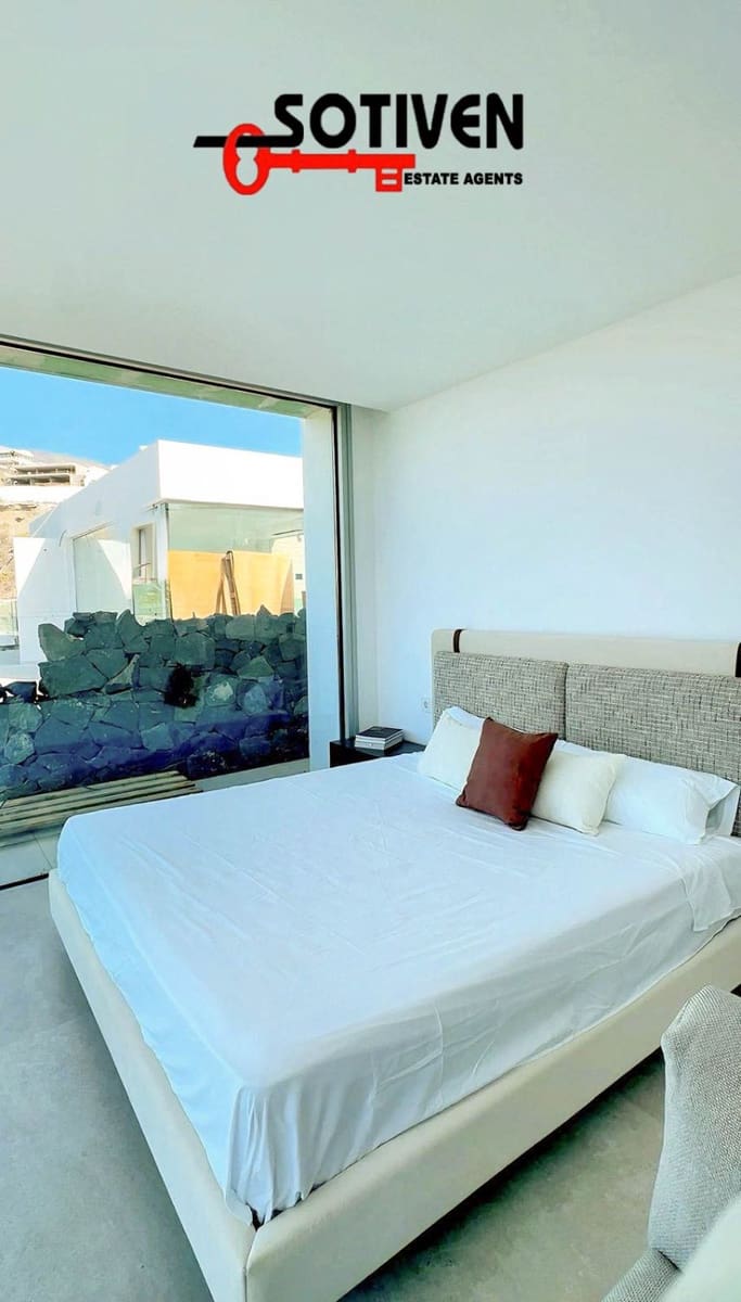 4 soveværelse Villa til salg i Costa Adeje - € 2.700.000 (Ref: 9119080)