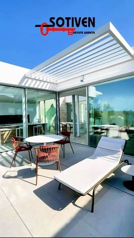 Chalet de 4 habitaciones en San Eugenio Alto, Adeje en venta - 2.700.000 € (Ref: 9119080)