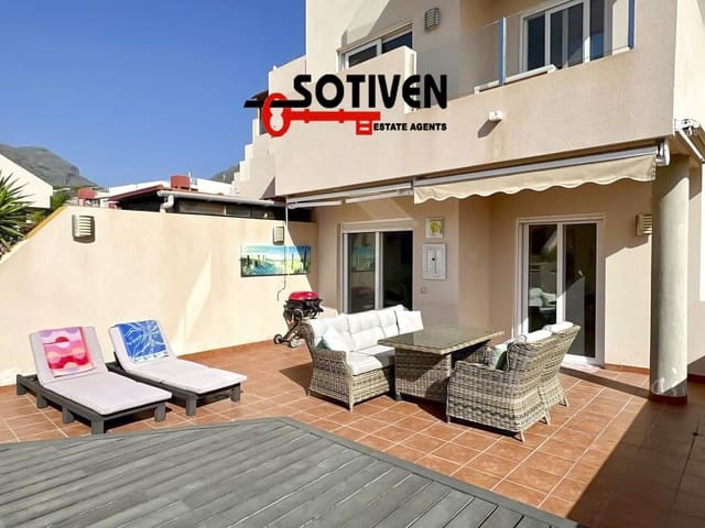 3 soverom Rekkehus til salgs i Puerto Santiago, Santiago del Teide med garasje - € 595 000 (Ref: 9162526)