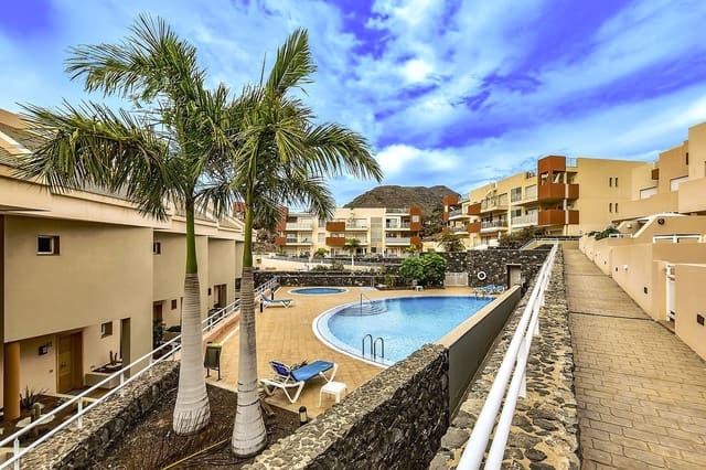 3 soverom Rekkehus til salgs i Puerto Santiago, Santiago del Teide med garasje - € 595 000 (Ref: 9162526)