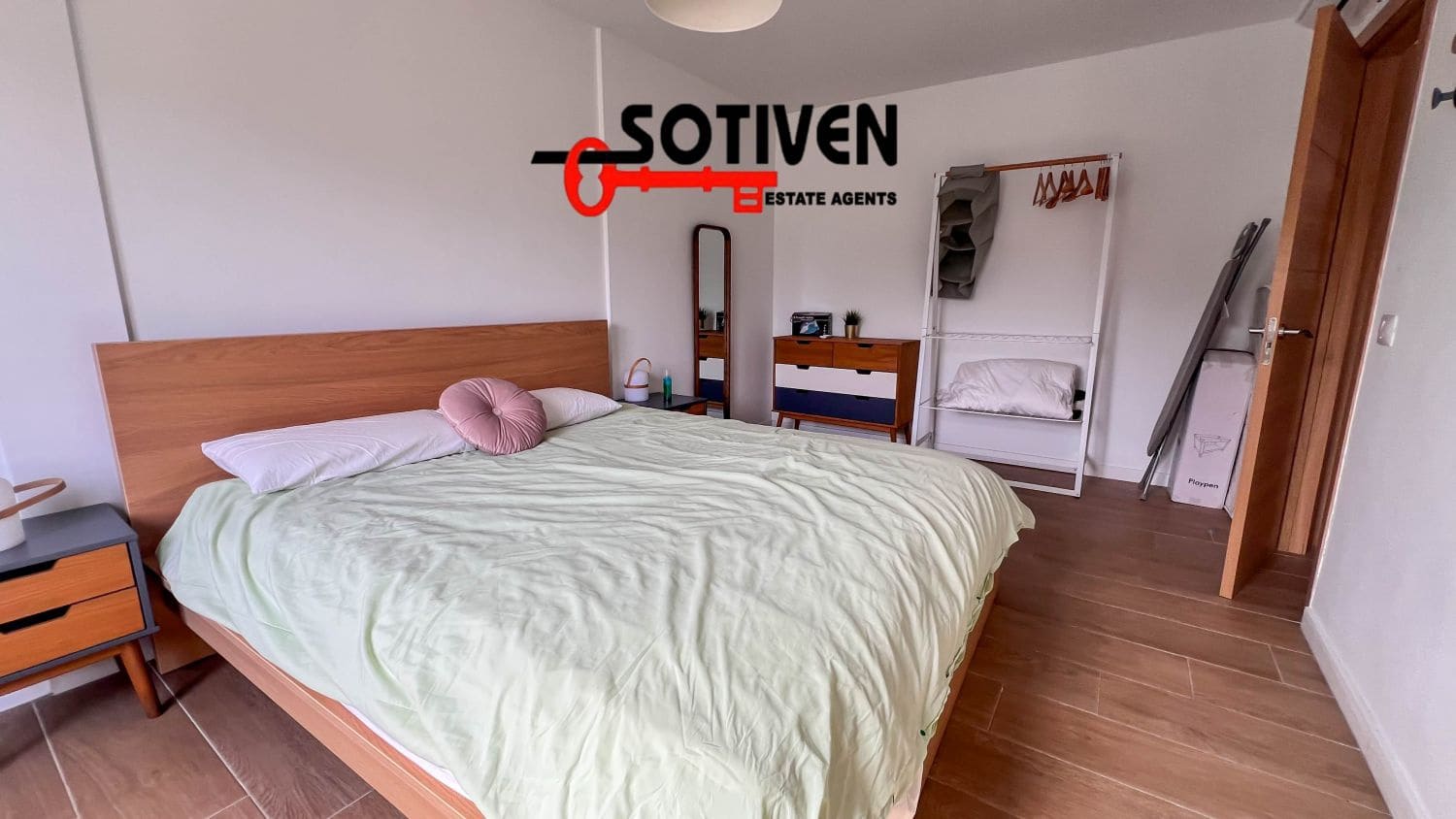 3 bedroom Terraced Villa for sale in Alcala with garage - € 375,000 (Ref: 9255489)