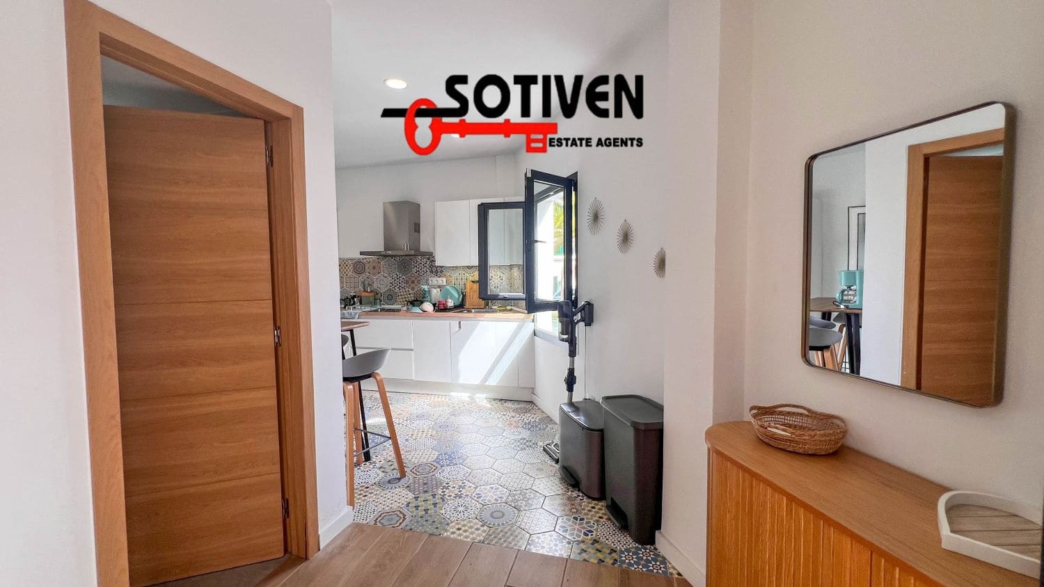 3 bedroom Terraced Villa for sale in Alcala with garage - € 375,000 (Ref: 9255489)