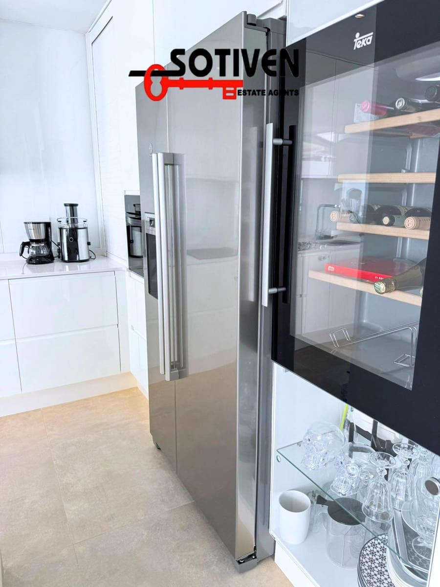 3 soveværelse Penthouse til salg i El Madronal med garage - € 599.000 (Ref: 9285675)