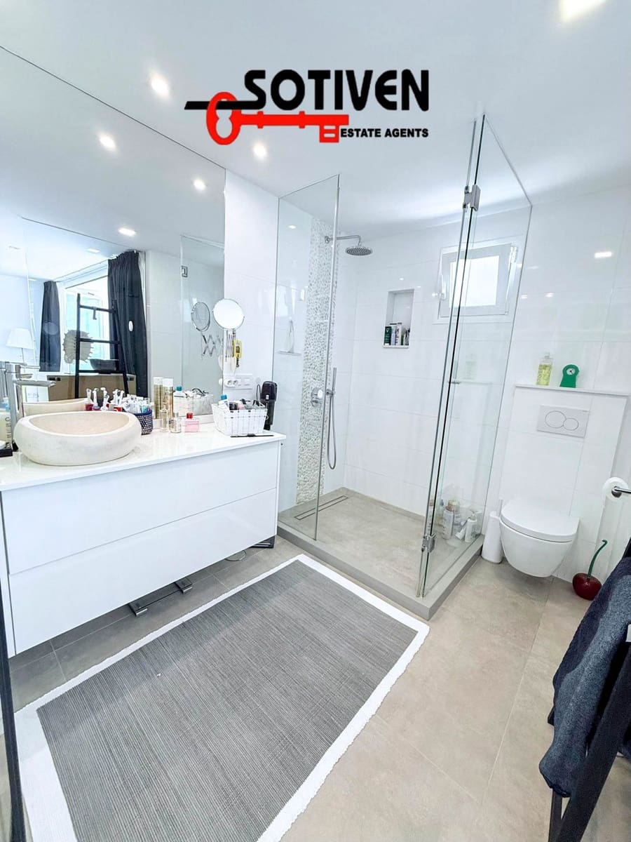 3 soveværelse Penthouse til salg i El Madronal med garage - € 599.000 (Ref: 9285675)