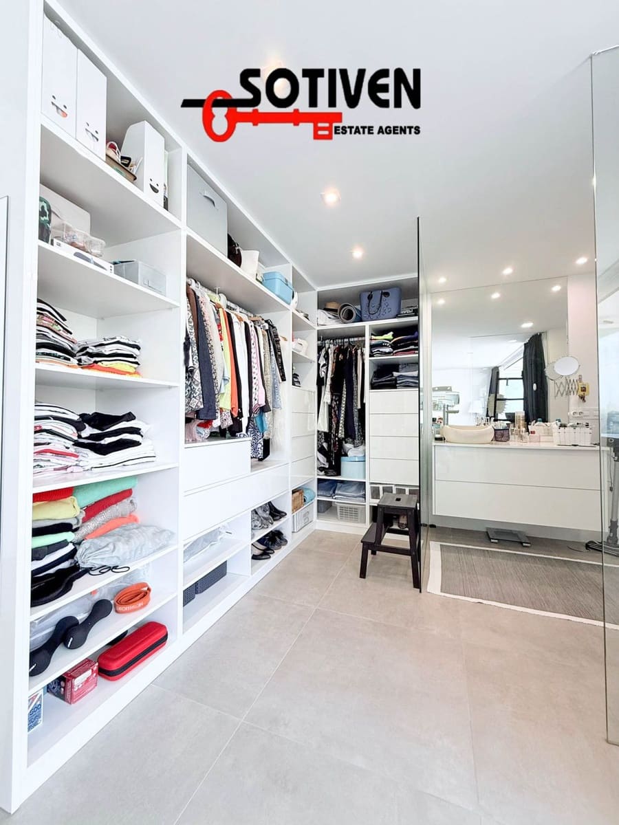 3 soveværelse Penthouse til salg i El Madronal med garage - € 599.000 (Ref: 9285675)