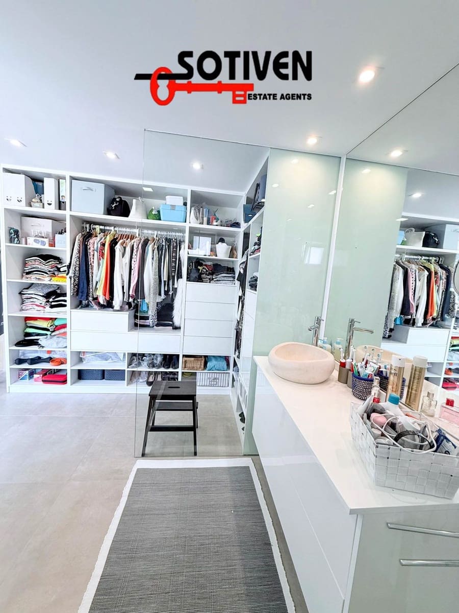 3 soveværelse Penthouse til salg i El Madronal med garage - € 599.000 (Ref: 9285675)