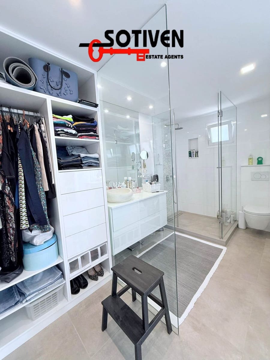 3 soveværelse Penthouse til salg i El Madronal med garage - € 599.000 (Ref: 9285675)