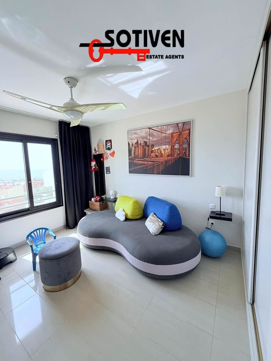 3 soveværelse Penthouse til salg i El Madronal med garage - € 599.000 (Ref: 9285675)