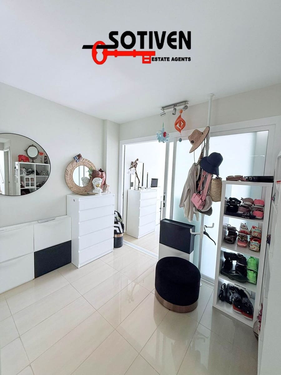 3 soveværelse Penthouse til salg i El Madronal med garage - € 599.000 (Ref: 9285675)