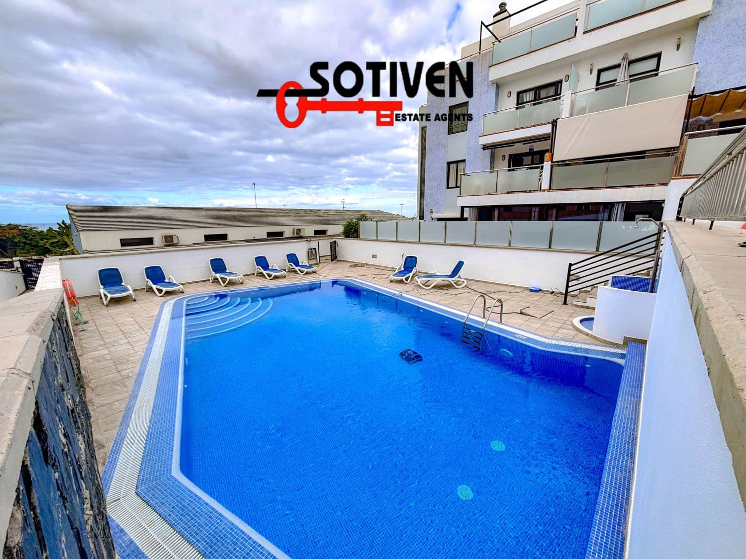 3 soveværelse Penthouse til salg i El Madronal med garage - € 599.000 (Ref: 9285675)