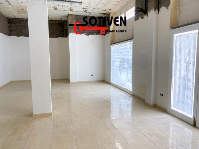 Erhverv til salg i Parque de la Reina, Arona med garage - € 172.000 (Ref: 9313889)