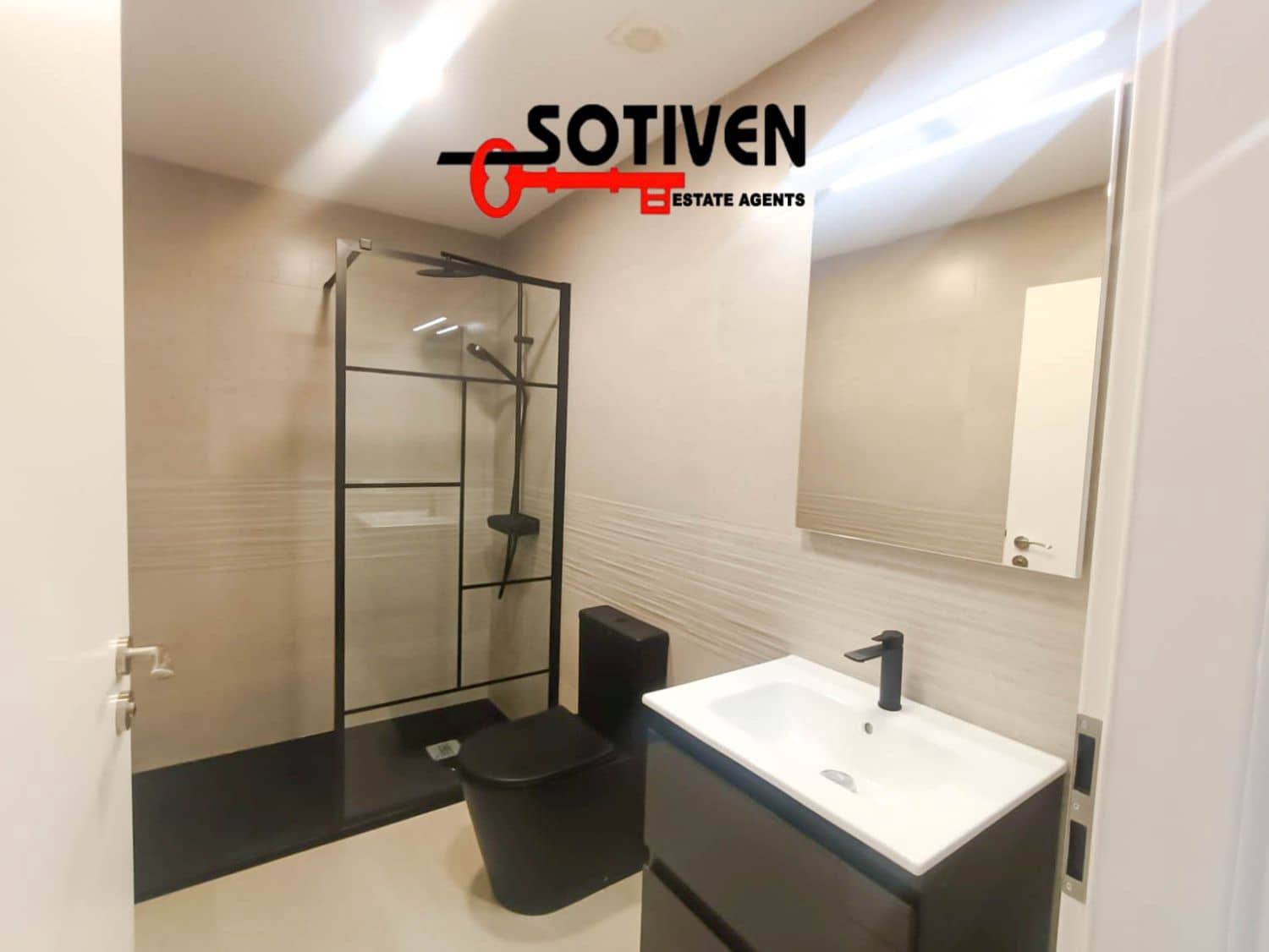 3 sovrum Radhus till salu i Playa San Juan med garage - 539 500 € (Ref: 9331006)