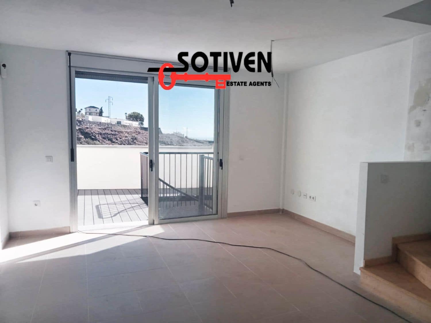 3 makuuhuone Rivitalo myytävänä paikassa Tijoco Bajo mukana 
autotalli - 330 000 € (Ref: 9338579)