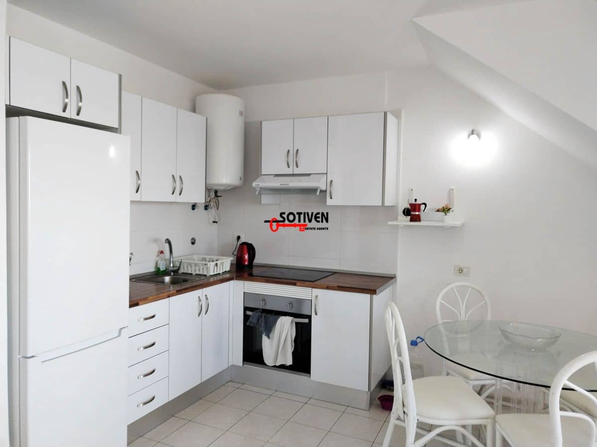 2 bedroom Apartment for rent in Adeje - € 1,300 (Ref: 9406307)