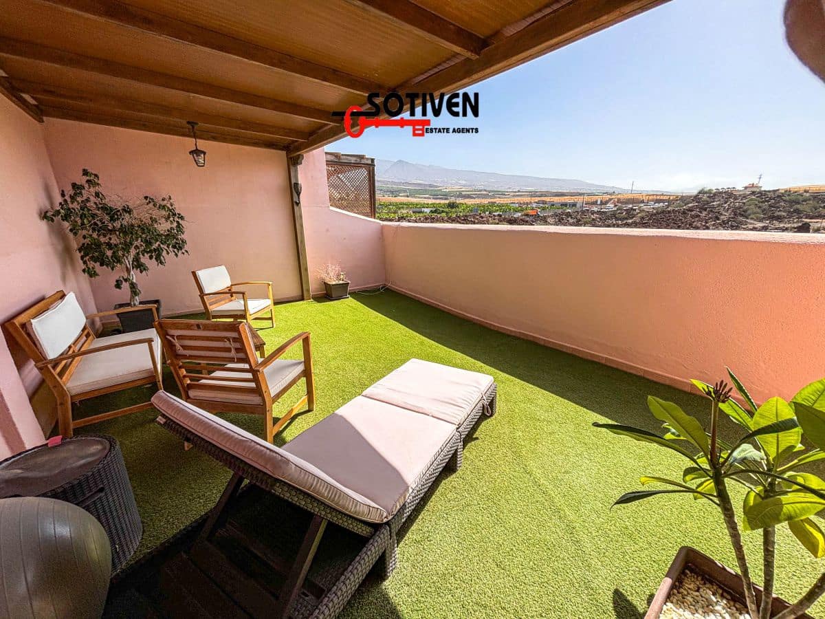 2 bedroom Terraced Villa for rent in Alcala - € 1,600 (Ref: 9406308)